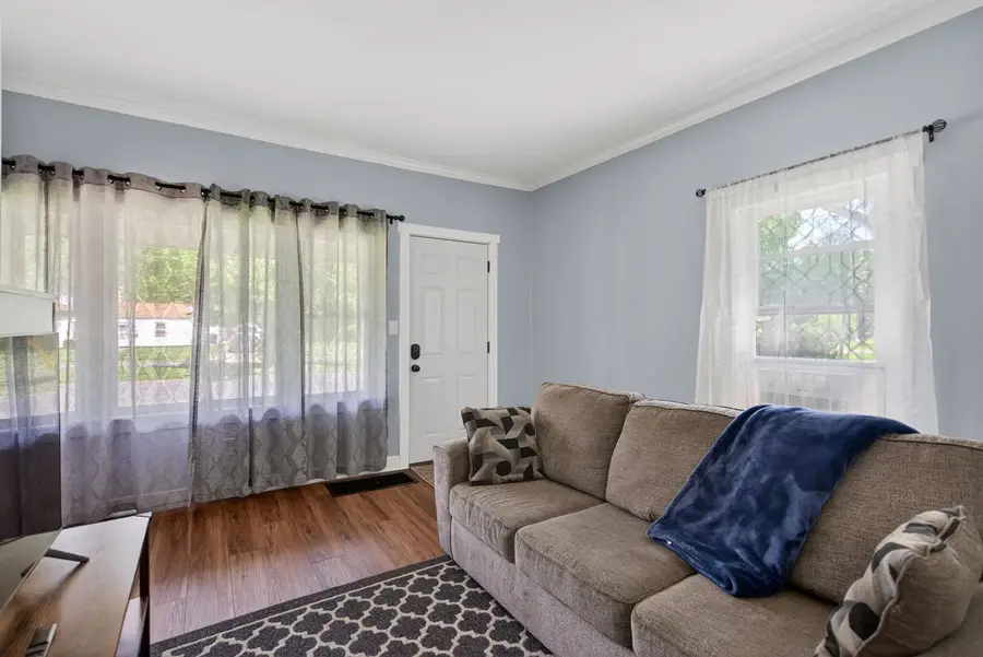 2113, 2115, 2117 Kirkwood Boulevard, Davenport, IA 52803 - #2