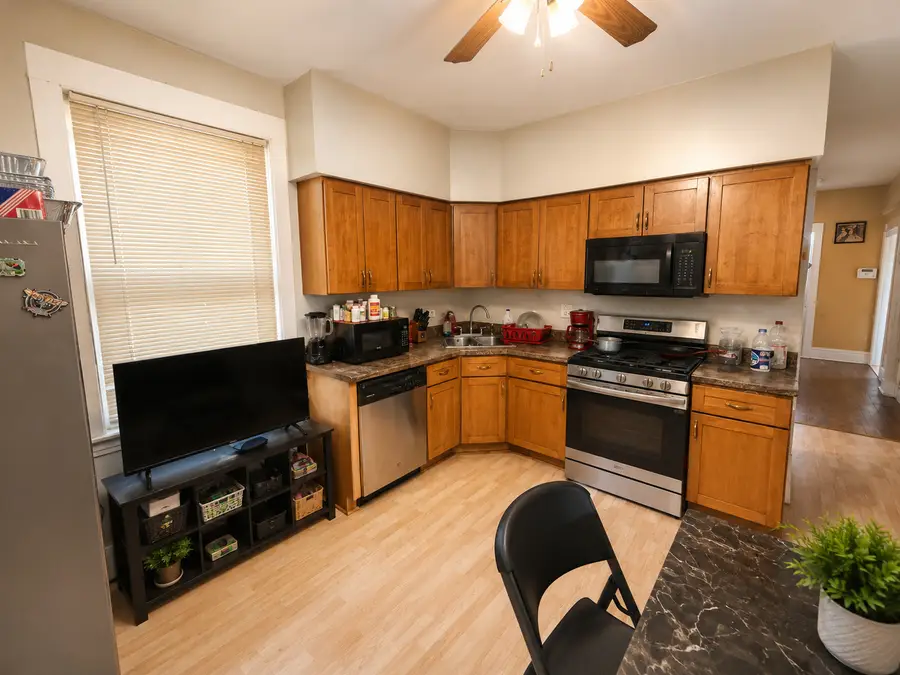 2243 S Kenilworth Avenue, Berwyn, IL 60402 - #3