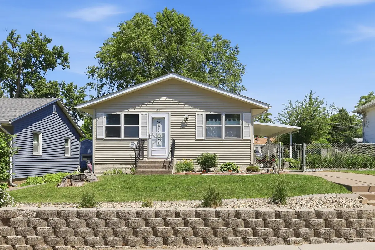 2544 Central Avenue, Bettendorf, IA 52722 - #1