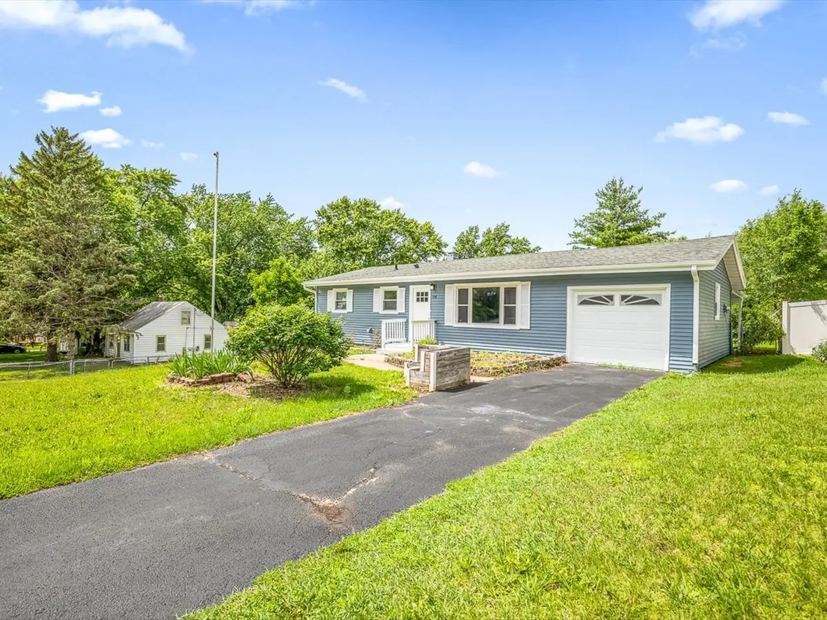 198 Winona Drive, Machesney Park, IL 61115 - #1