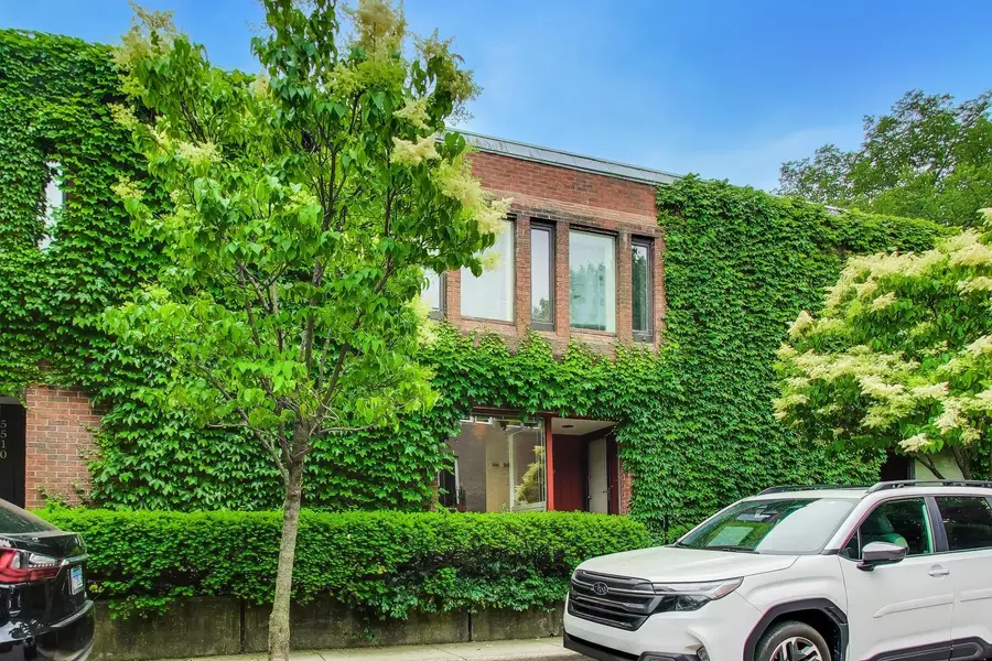 5508 S Kenwood Avenue, Chicago, IL 60637 - #2