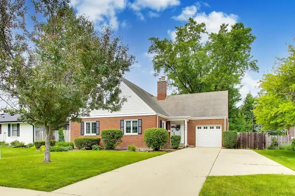 850 Kenton Road, Deerfield, IL 60015