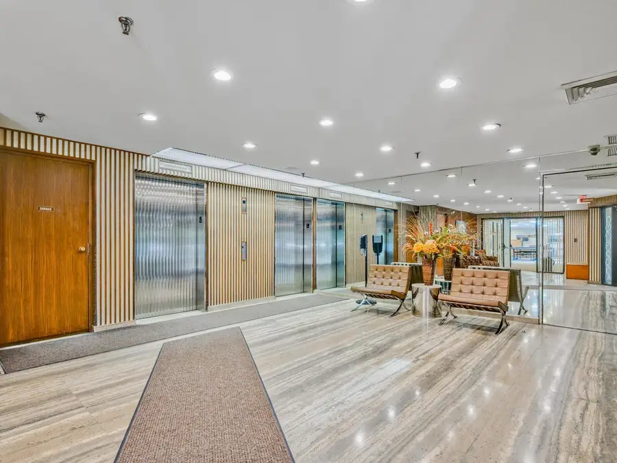 7201 N Lincoln Avenue #205, Lincolnwood, IL 60712 - #3