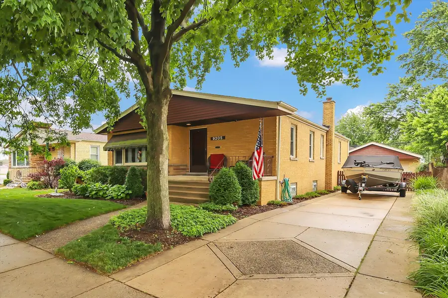 9205 Millard Avenue, Evergreen Park, IL 60805 - #2