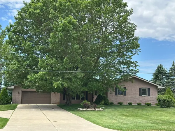 432 N Freedom, Lena, IL 61048