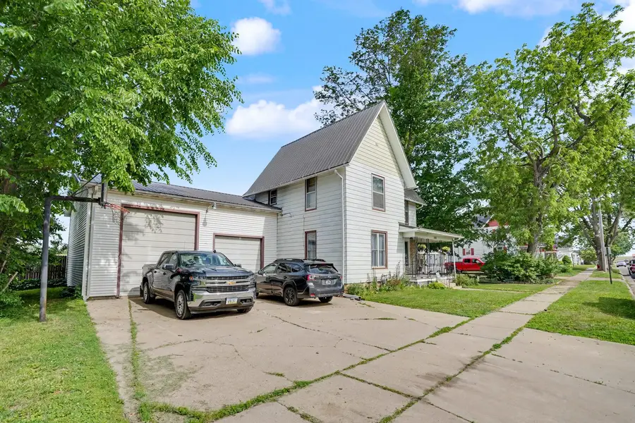 205 N Walnut Street, Maquoketa, IA 52060 - #3