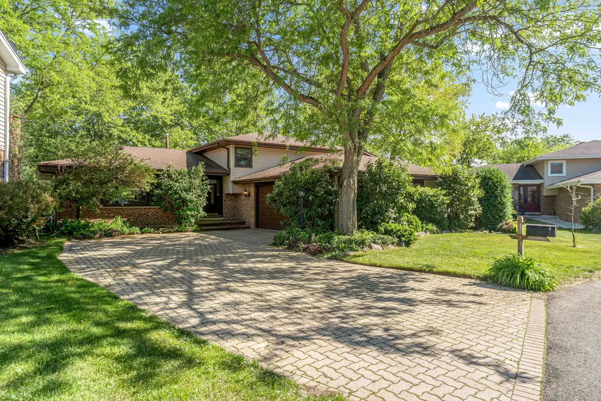 1093 Poplar Court, Lake Zurich, IL 60047 - #1