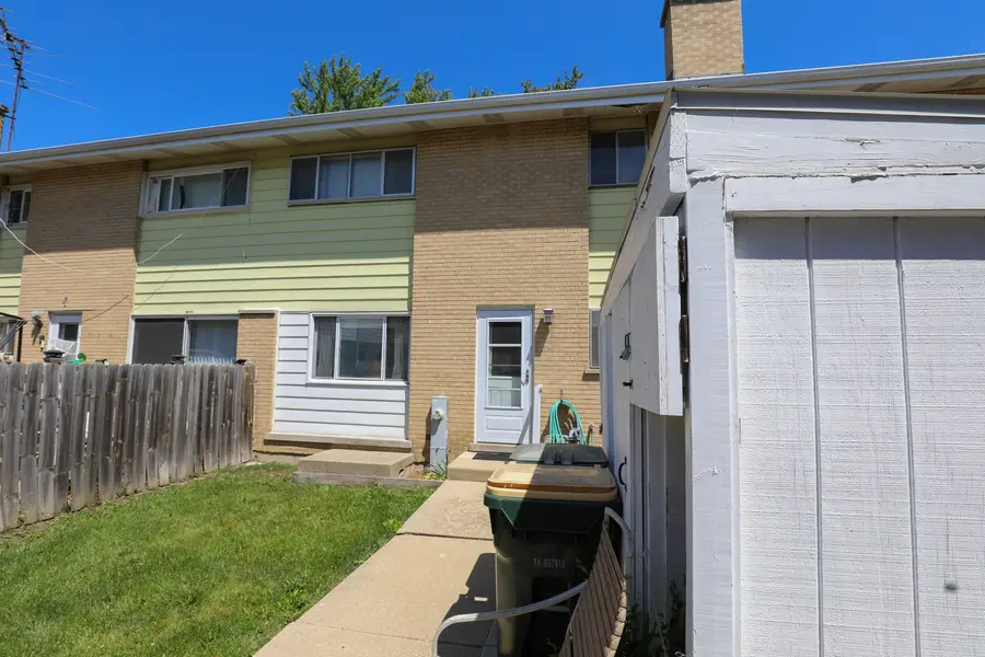 8029 W Lyons Street, Niles, IL 60714 - #3