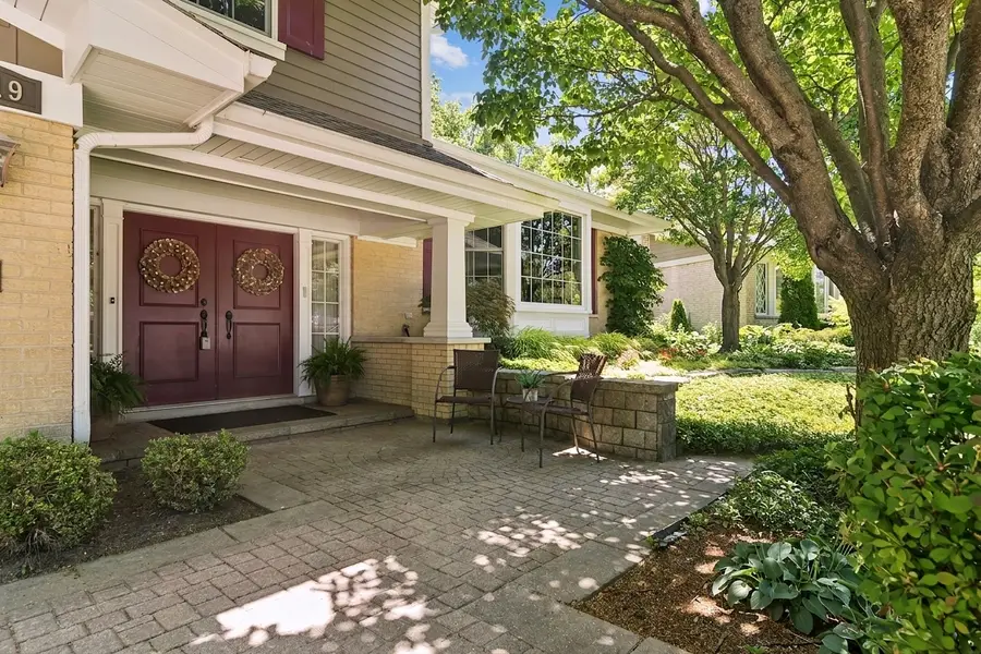 1019 E Waverly Drive, Arlington Heights, IL 60004 - #2