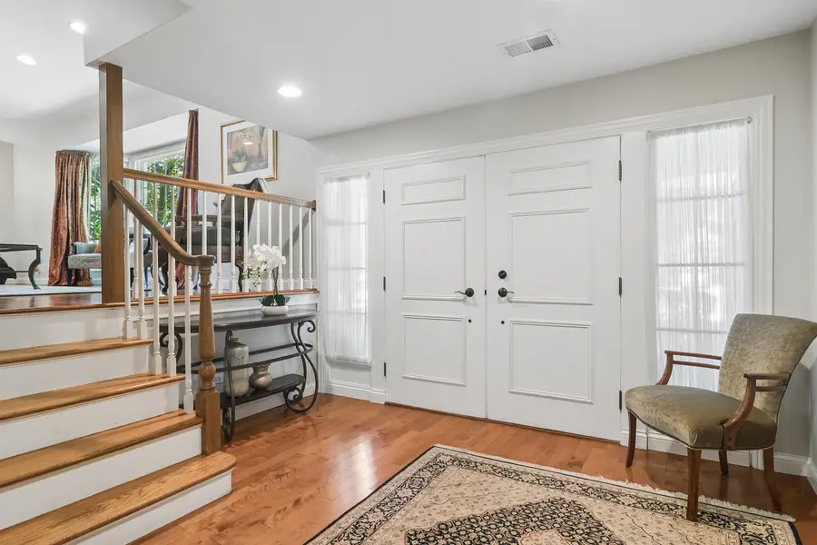 1019 E Waverly Drive, Arlington Heights, IL 60004 - #3