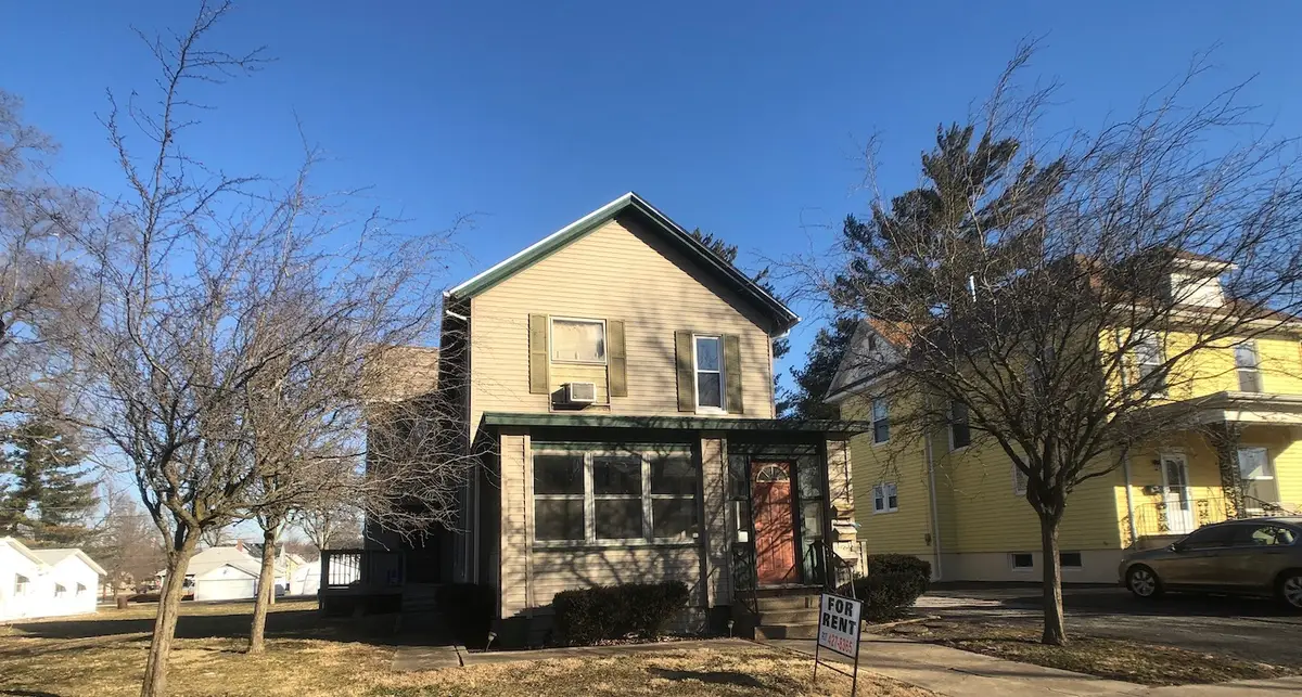 412 E Main Street, Hoopeston, IL 60942 - #1