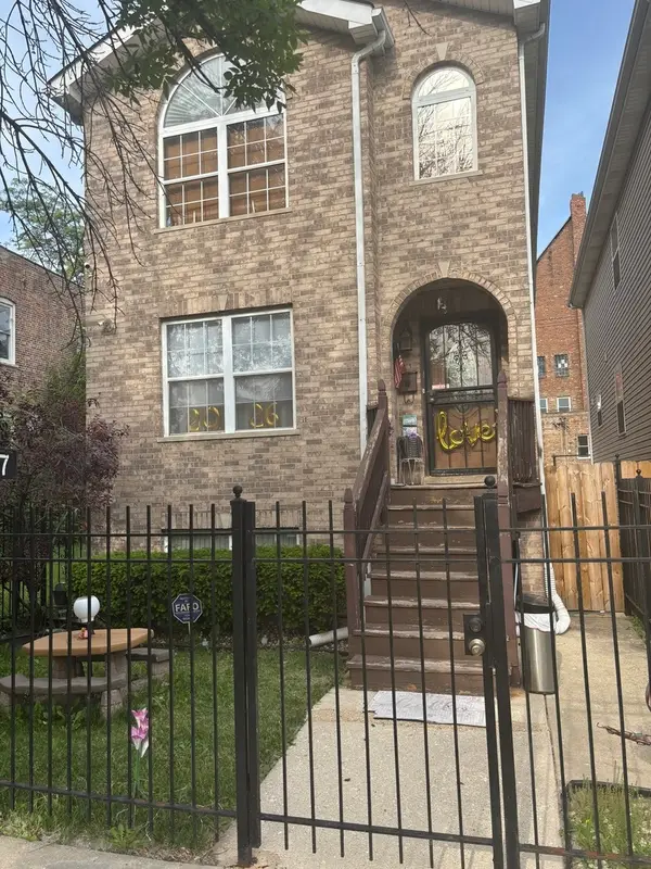 147 S Whipple Street, Chicago, IL 60612
