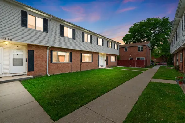 1315 Monomoy Street #C, Aurora, IL 60506
