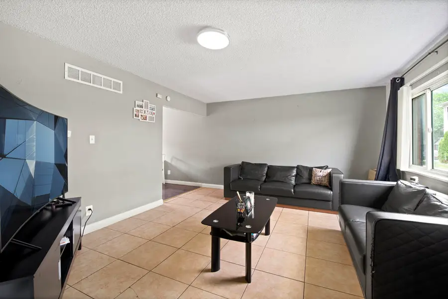 1315 Monomoy Street #C, Aurora, IL 60506 - #3