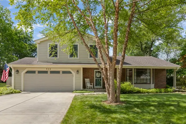 908 Kennebec Lane, Naperville, IL 60563
