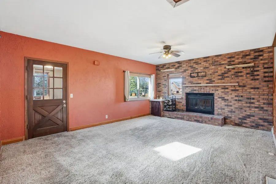 2137 Vine Street, Davenport, IA 52804 - #2