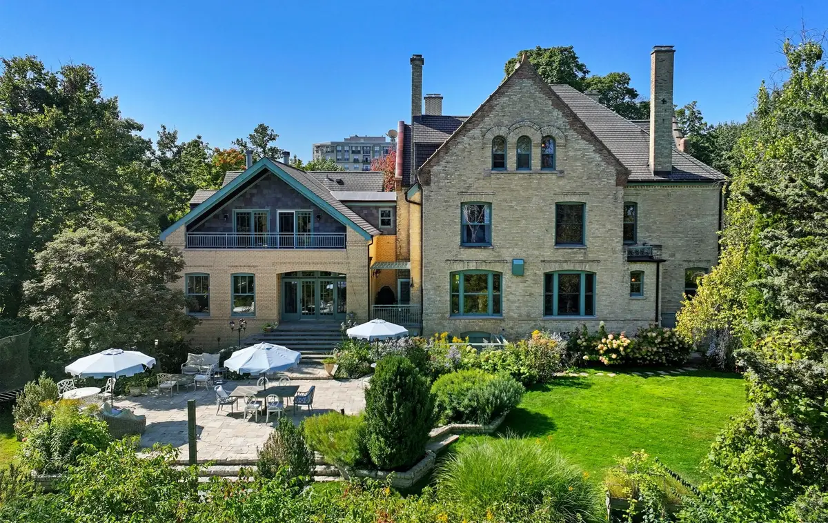 34 Logan Loop, Highland Park, IL 60035 - #1
