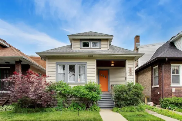 3315 W Hutchinson Street, Chicago, IL 60618