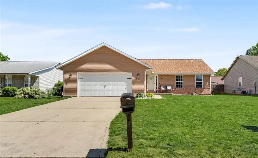 1430 Honeysuckle Lane, Farmer City, IL 61842 - #2