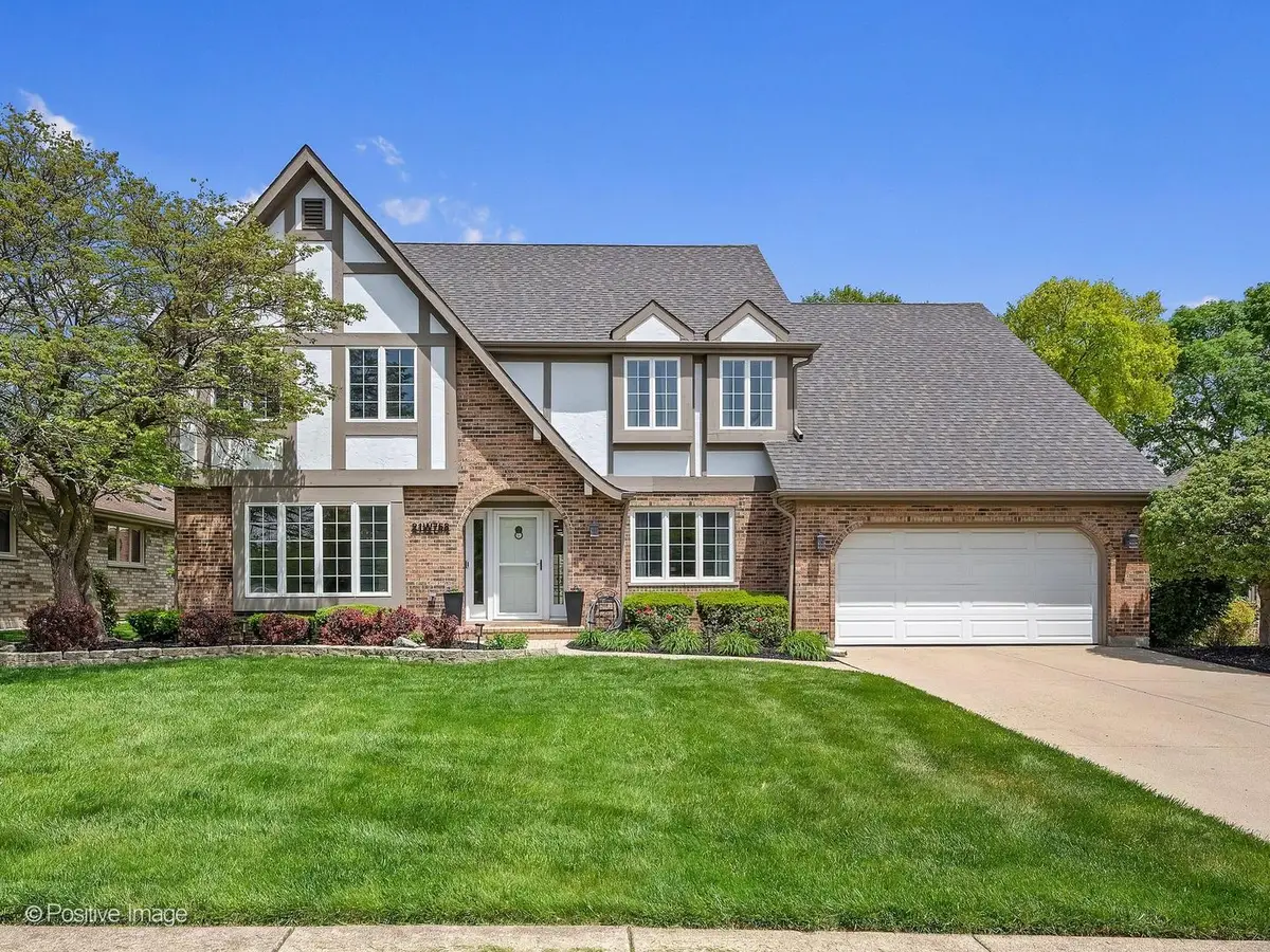 21W768 Mccarron Road, Glen Ellyn, IL 60137 - #1