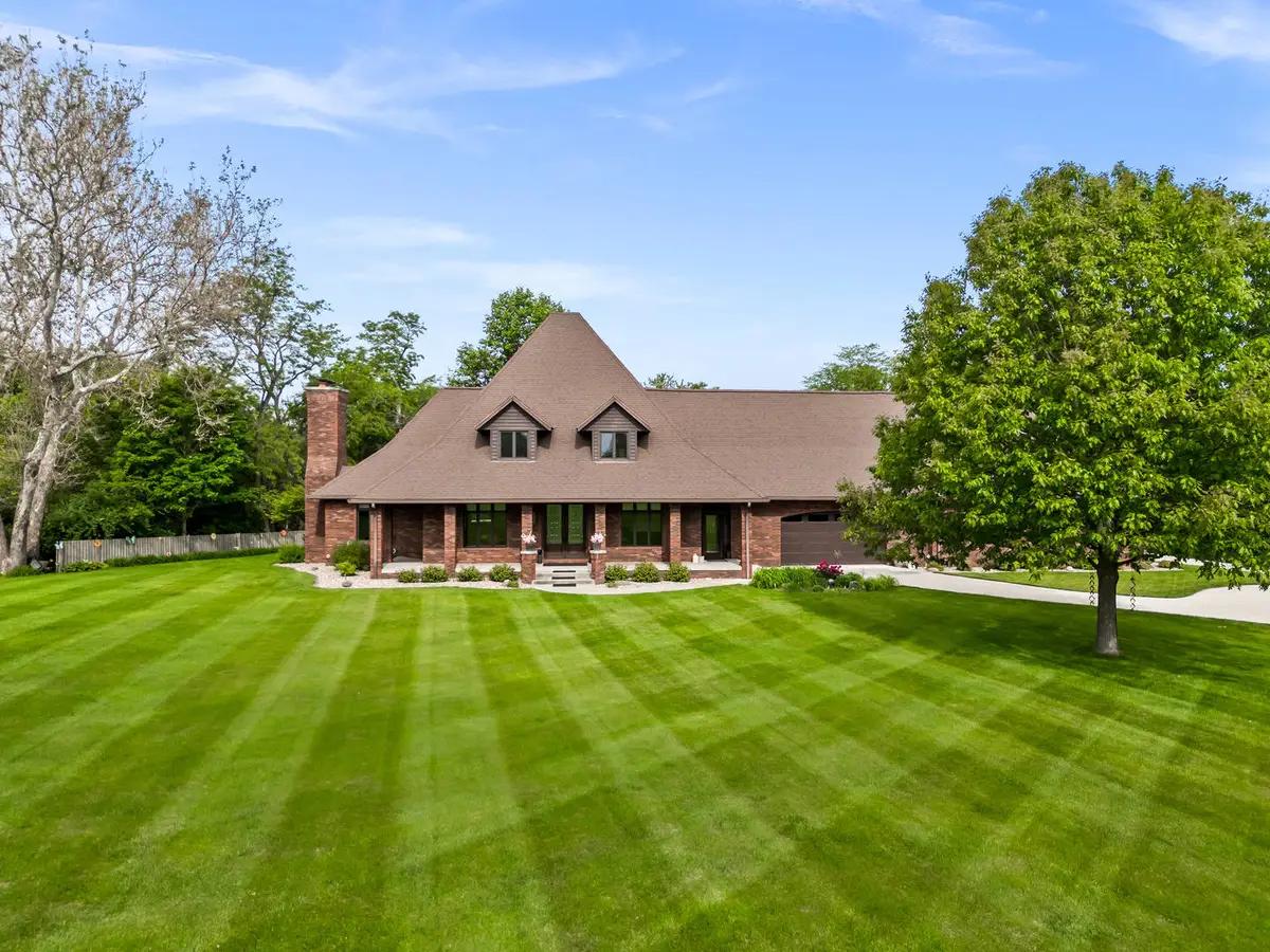 606 Harvey Road, Downs, IL 61736 - #1