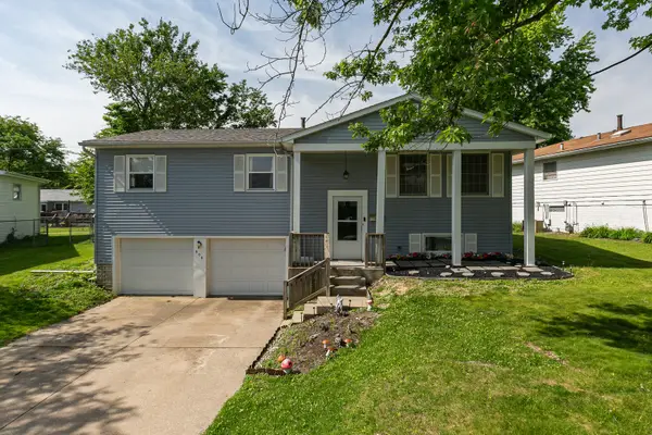 908 27th Avenue Court, East Moline, IL 61244