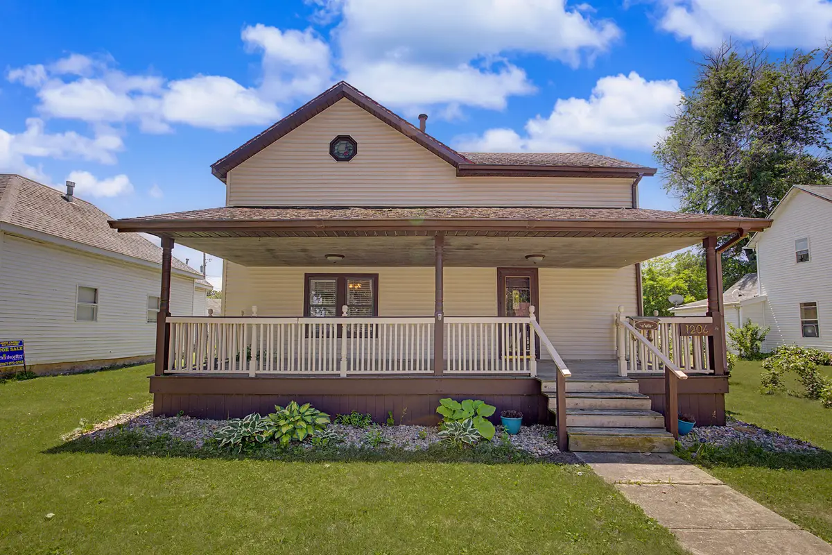 1206 E Main Street, Clinton, IL 61727 - #1