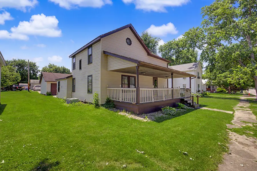 1206 E Main Street, Clinton, IL 61727 - #2