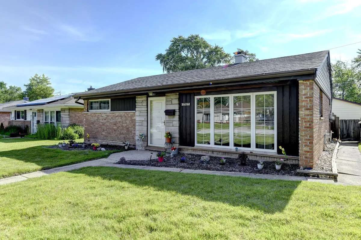 17927 Wildwood Avenue, Lansing, IL 60438 - #1