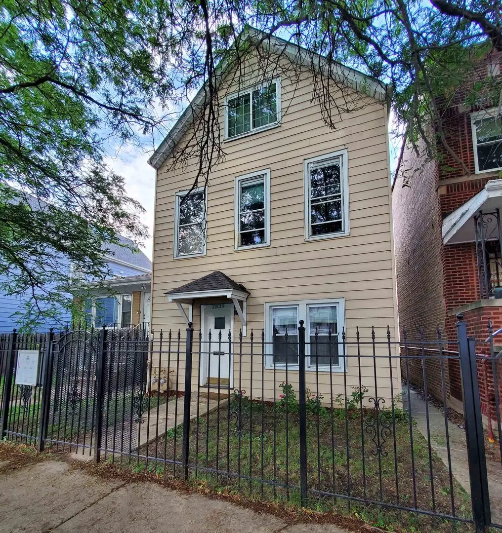 2839 N Central Park Avenue, Chicago, IL 60618 - #1