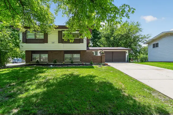 702 W Fitzhenry Court, Glenwood, IL 60425