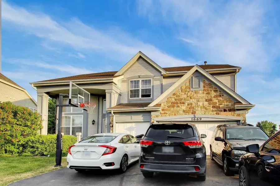 1669 Montclair Drive, Elgin, IL 60123 - #2