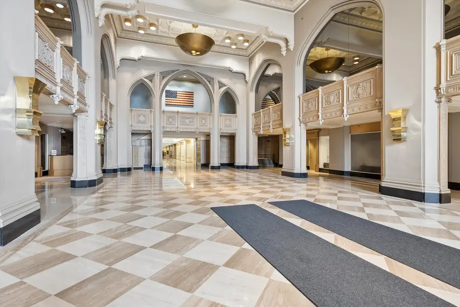 680 N Lake Shore Drive #221, Chicago, IL 60611 - #3