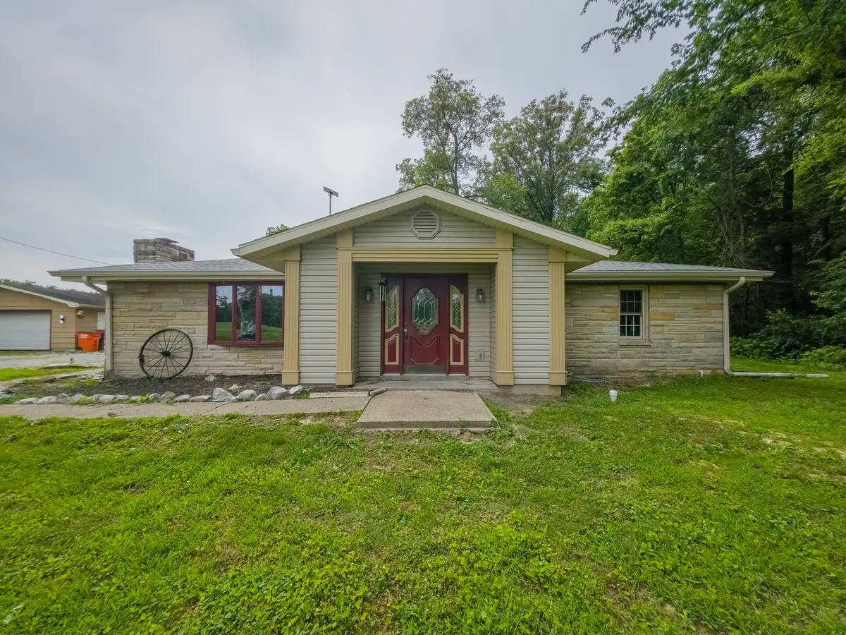 4657 Bridgeport Road, Bridgeport, IL 62417 - #1