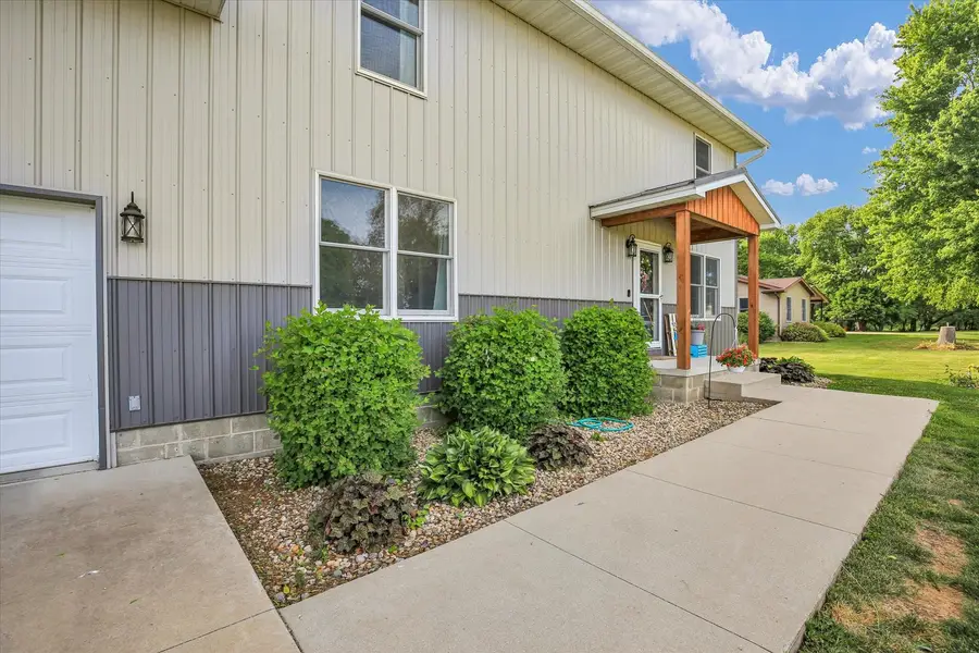 8909 N 2300 East Road, Fairbury, IL 61739 - #2