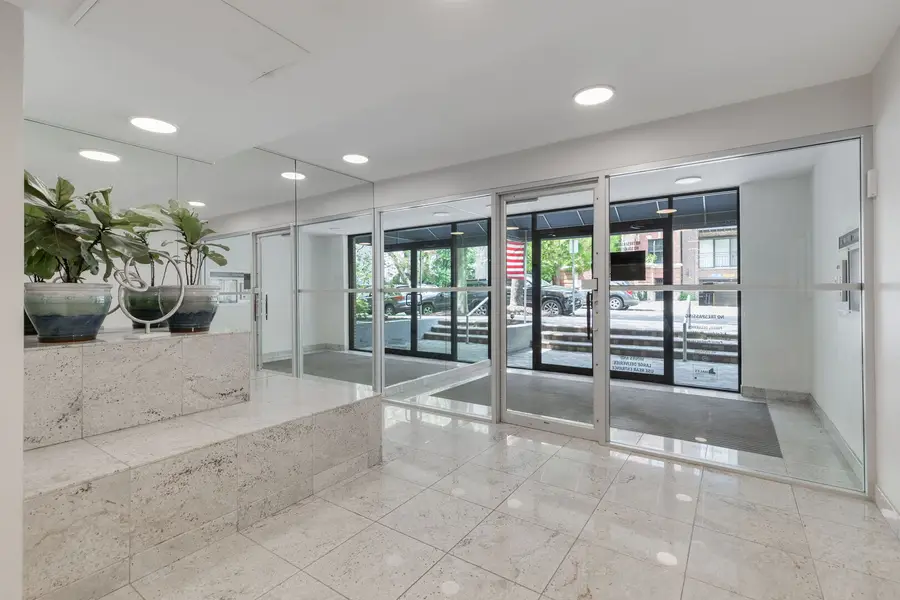 515 W Wrightwood Avenue #210, Chicago, IL 60614 - #2