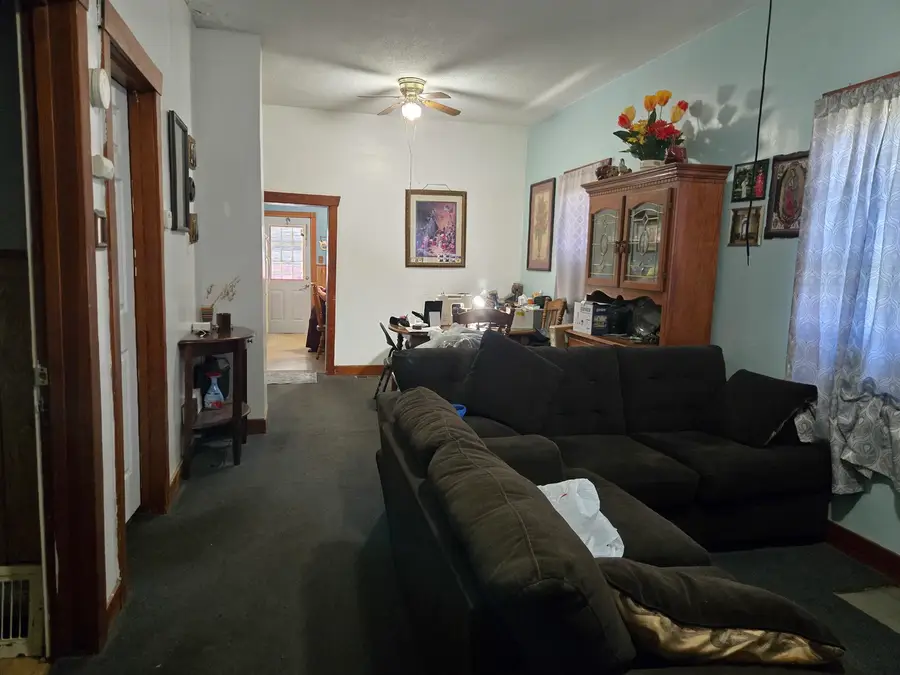 953 Elizabeth Street, Elgin, IL 60120 - #3