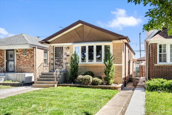 3437 W 84th Place, Chicago, IL 60652