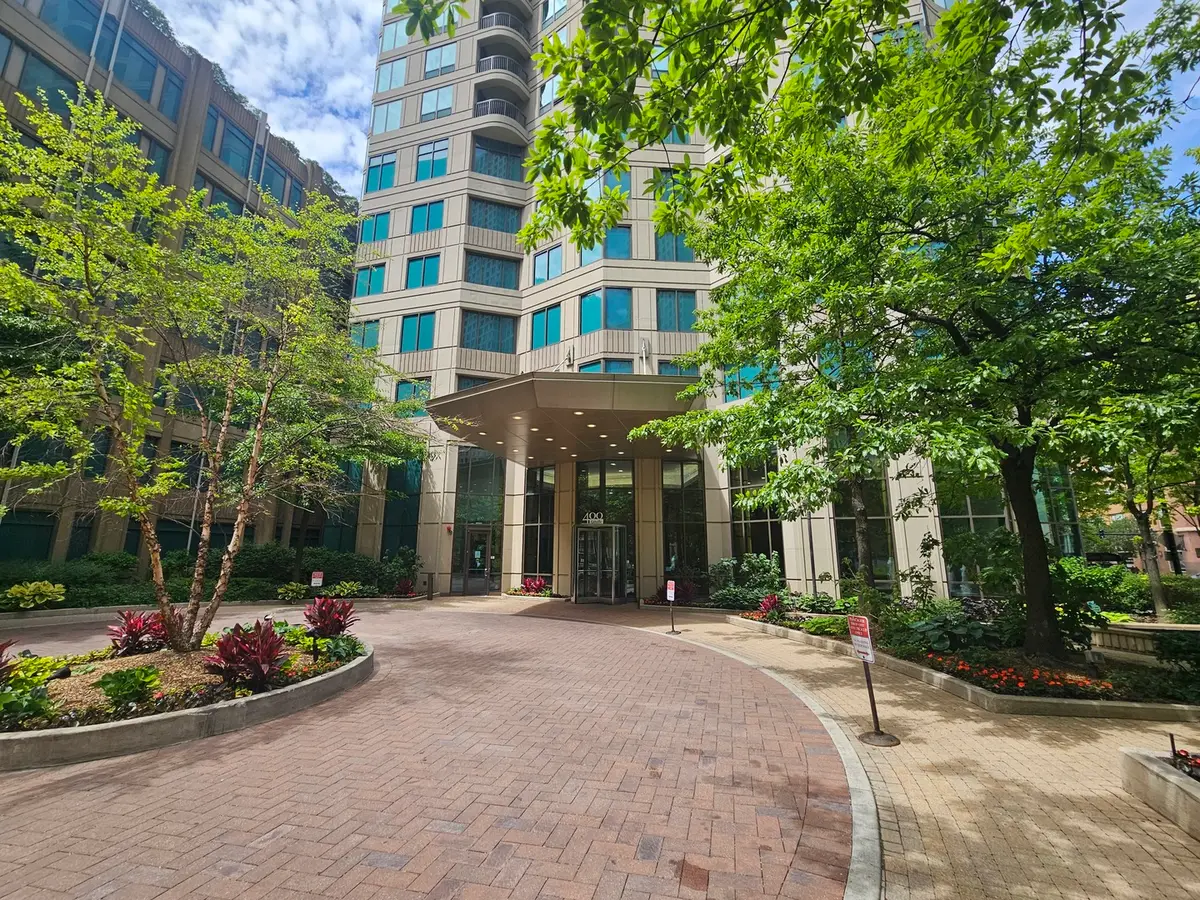 400 N La Salle Drive #3306, Chicago, IL 60654 - #1