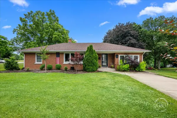 42 N 13th Avenue, St. Charles, IL 60174