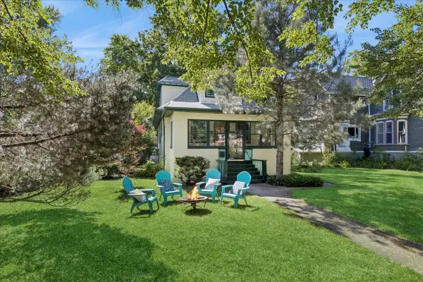 2716 Woodbine Avenue, Evanston, IL 60201