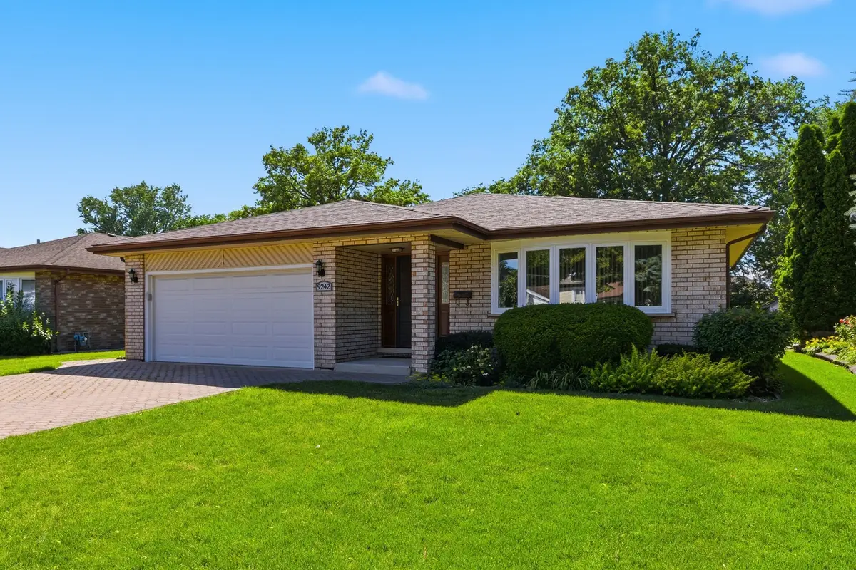 9242 N Washington Street, Niles, IL 60714 - #1