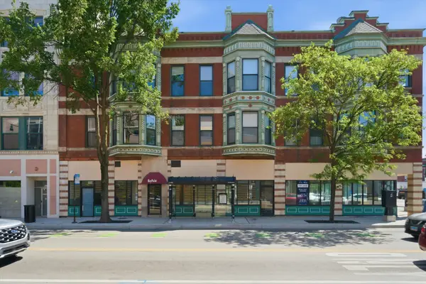 3175 N Lincoln Avenue #302, Chicago, IL 60657