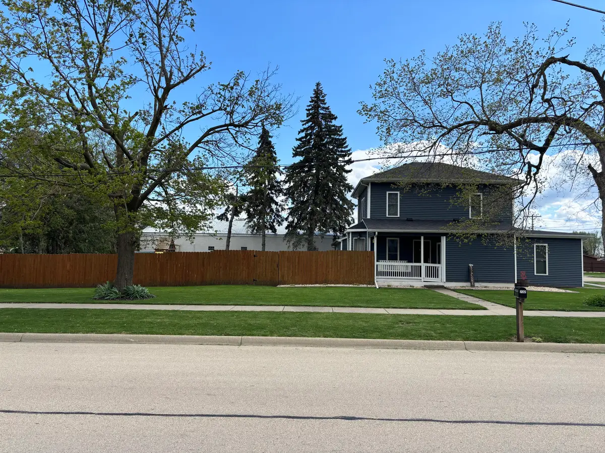732 W 2nd Street, Byron, IL 61010 - #1