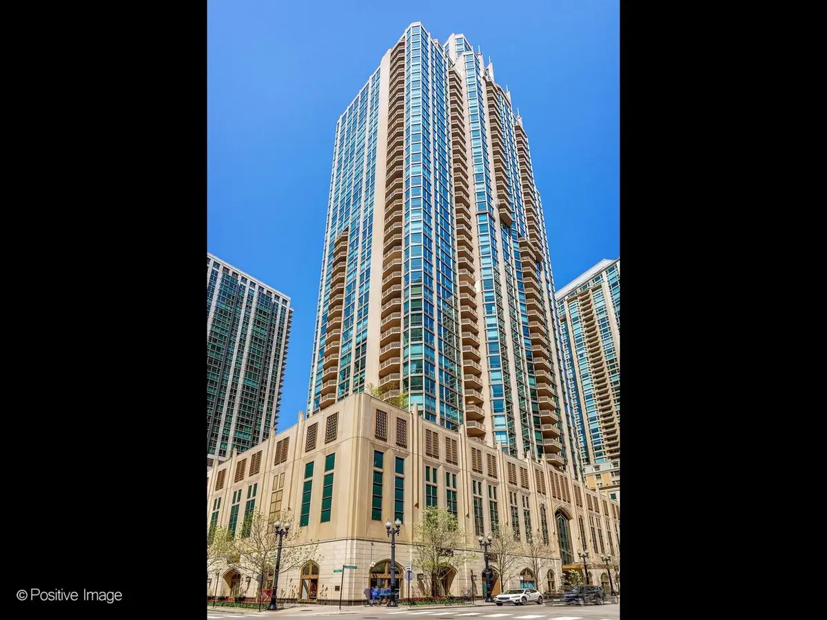21 E Huron Street #1201, Chicago, IL 60611 - #1