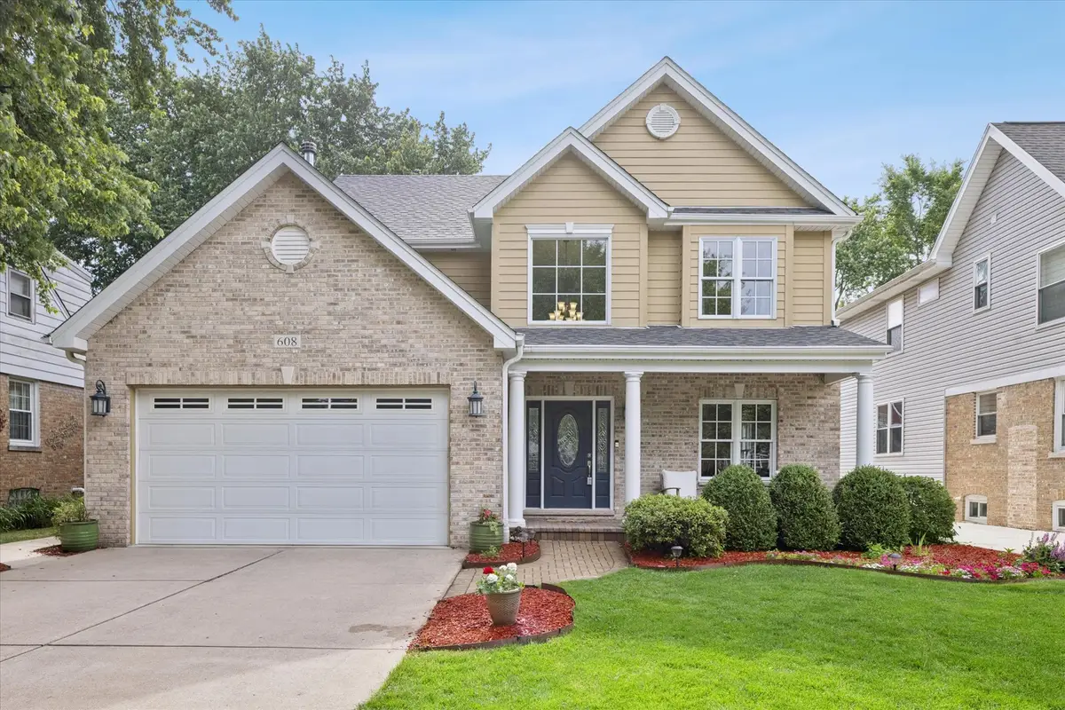 608 9th Avenue, La Grange, IL 60525 - #1