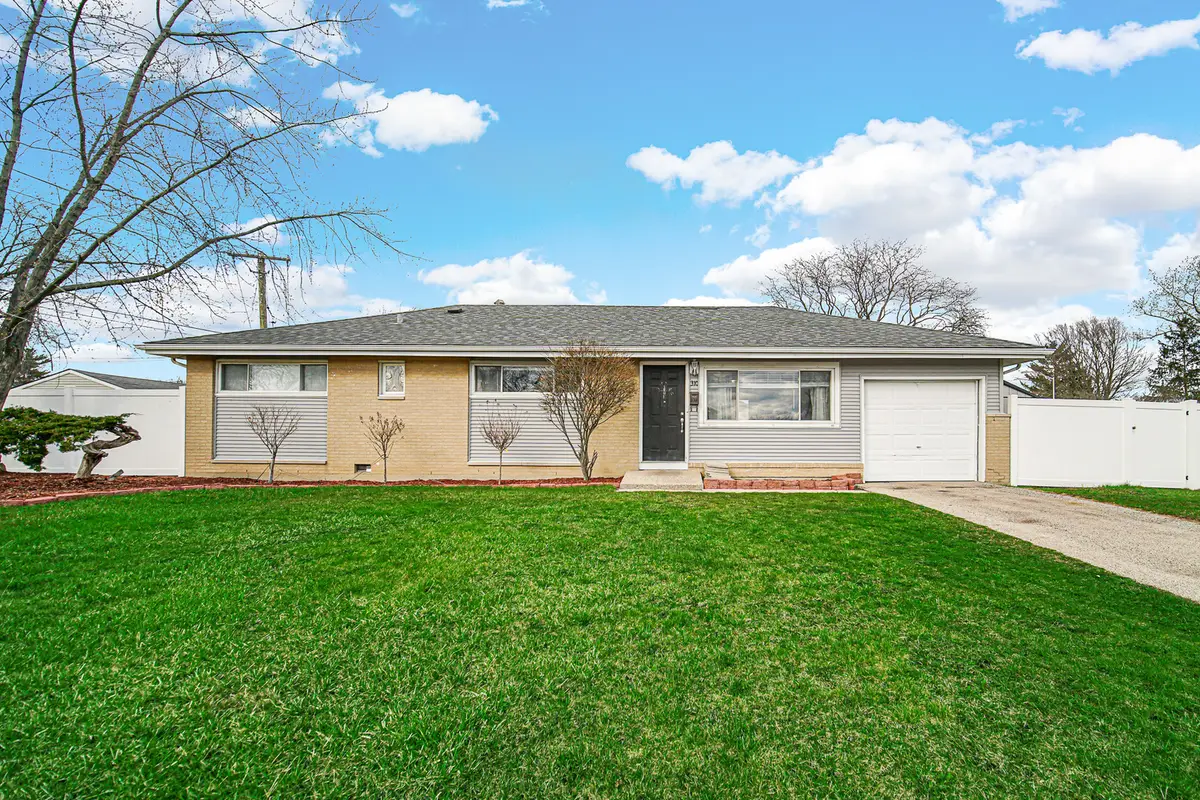 310 Maricopa Lane, Hoffman Estates, IL 60169 - #1