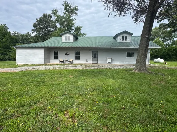 1669 Us Highway 45 Highway, Cisne, IL 62823