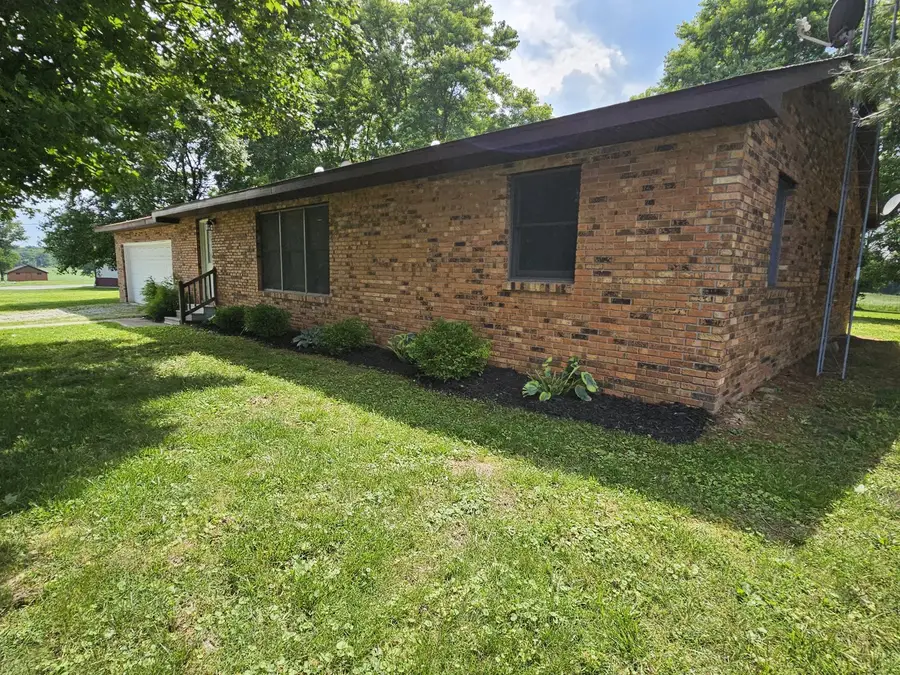 14541 N Morton Lane, Mount Vernon, IL 62864 - #3