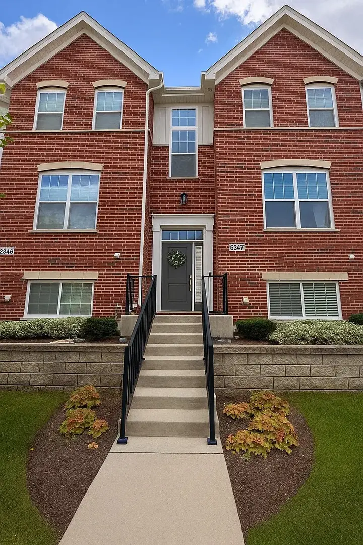 6347 Capulina Avenue, Morton Grove, IL 60053 - #1